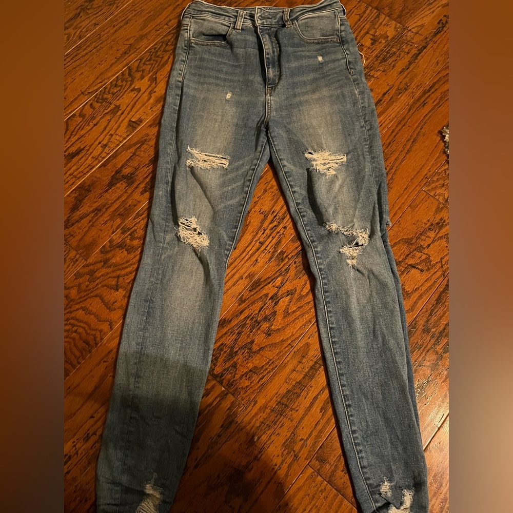 American eagle ripped jeans